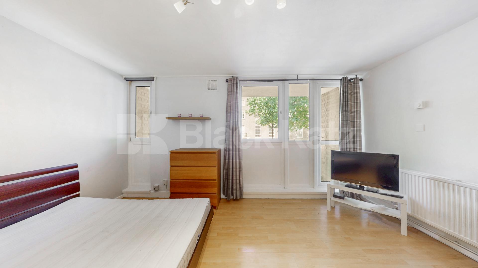 Spacious studio by Camden & Regents Park Albany Street, Regents Park